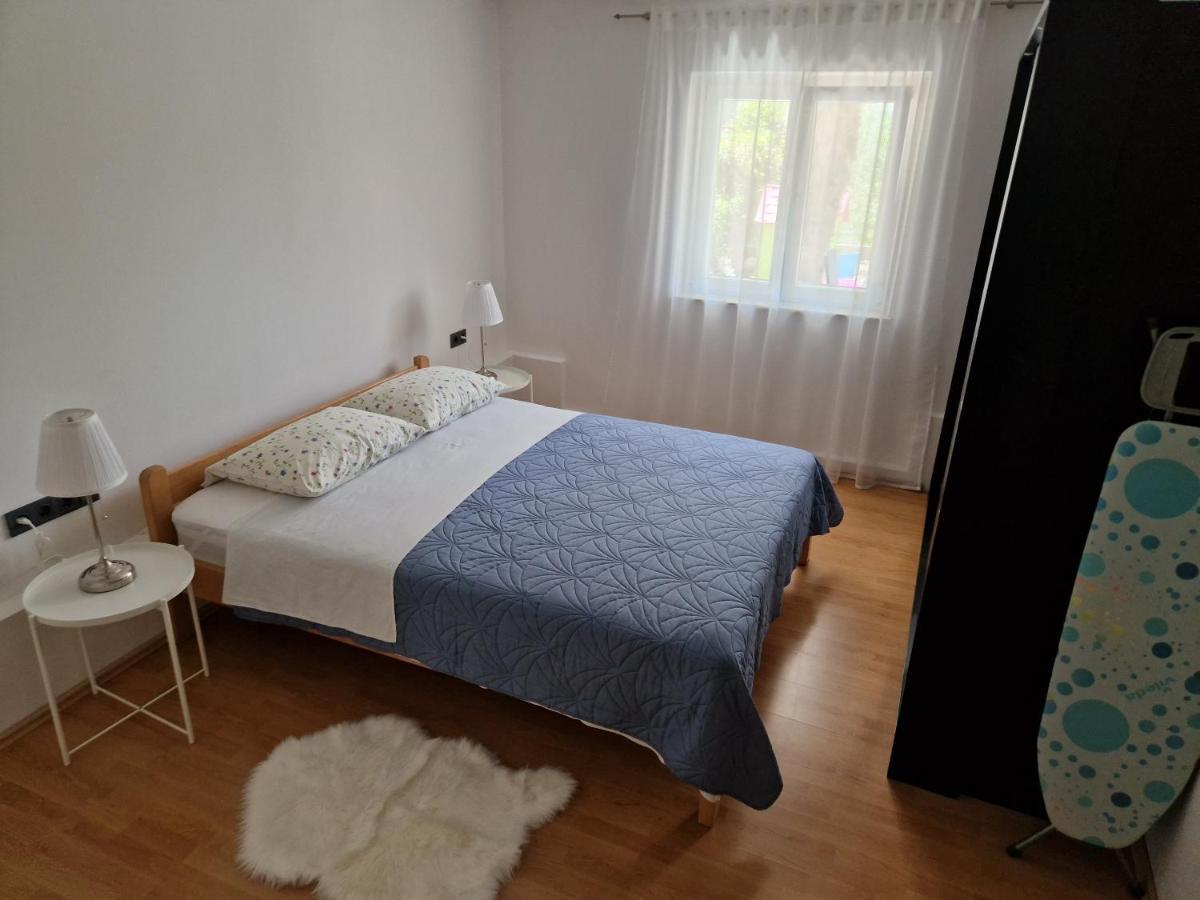 Apartman Jurjevic Krk Town Eksteriør billede